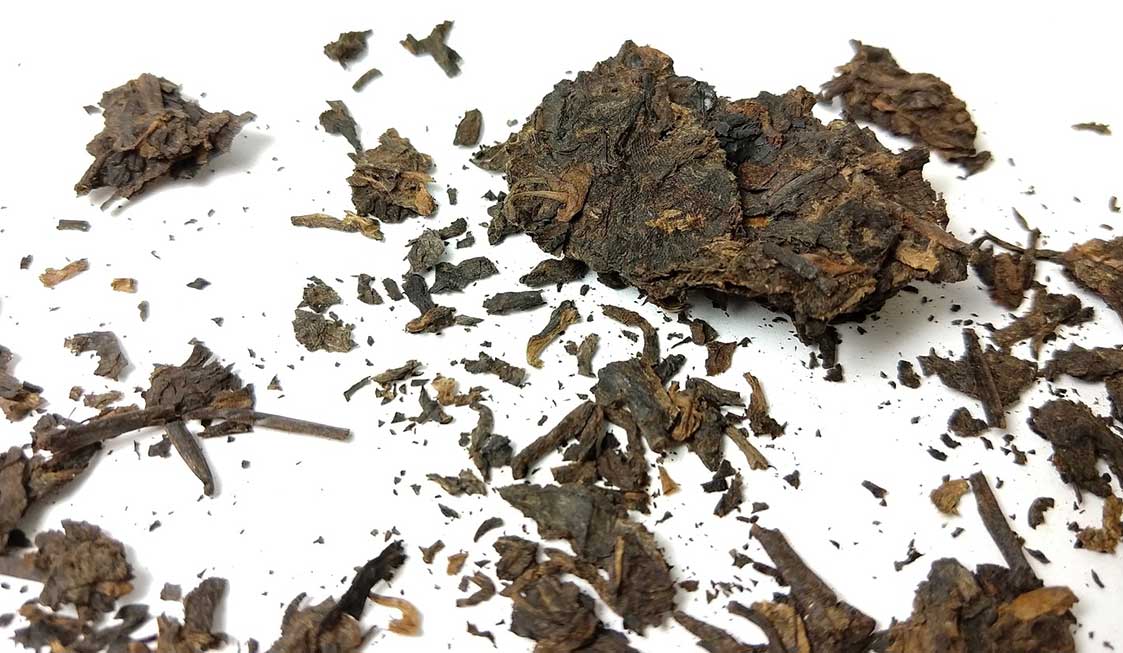 Fengqing Golden Buds Ripened Pu-erh Cake Tea 2013